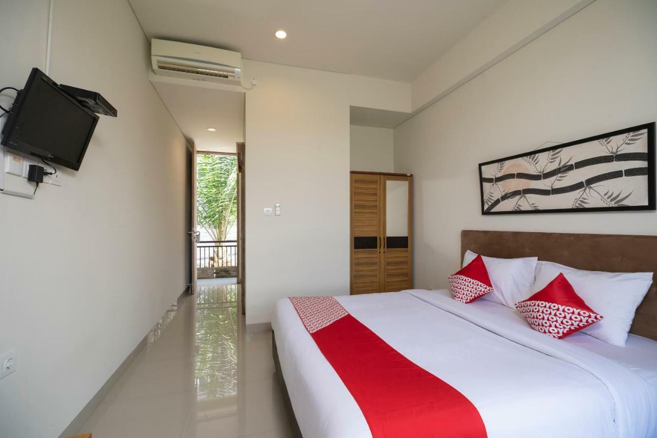 Oyo 697 Olivia Inn Denpasar Legian Extérieur photo