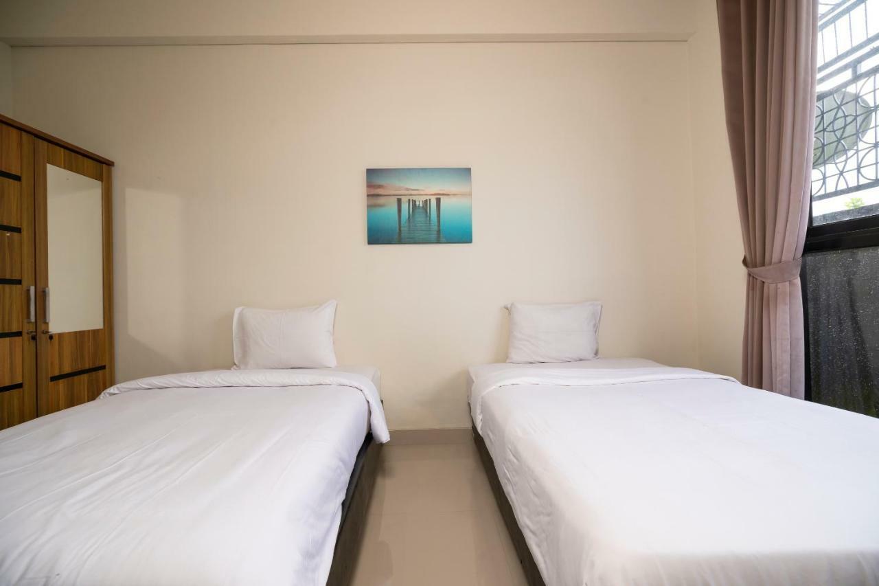 Oyo 697 Olivia Inn Denpasar Legian Extérieur photo